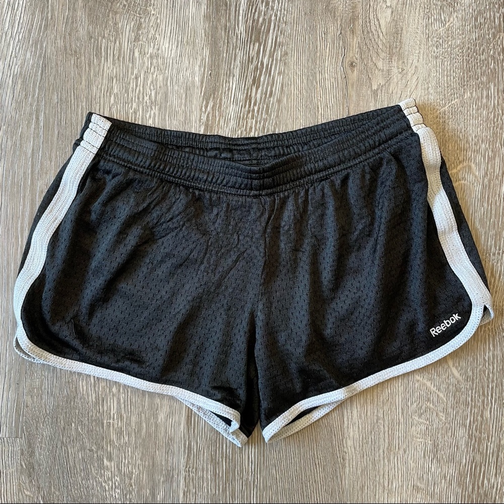 REEBOK Black Dolphin Hem Athletic Shorts